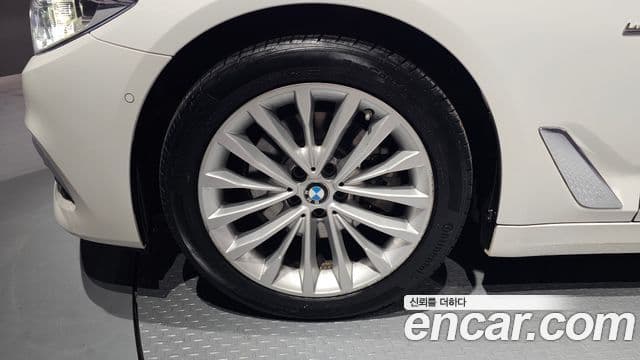 BMW 5시리즈 (G30) 520d Luxury Special Edition, 2018 все фото
