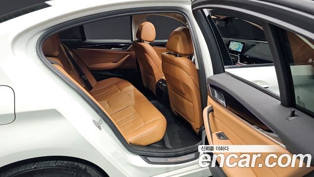BMW 5시리즈 (G30) 520d Luxury Special Edition, 2018 11