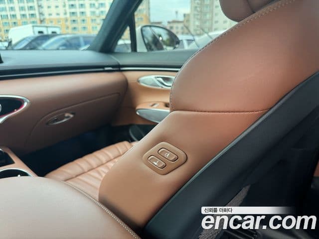 Genesis GV70, 2023 12