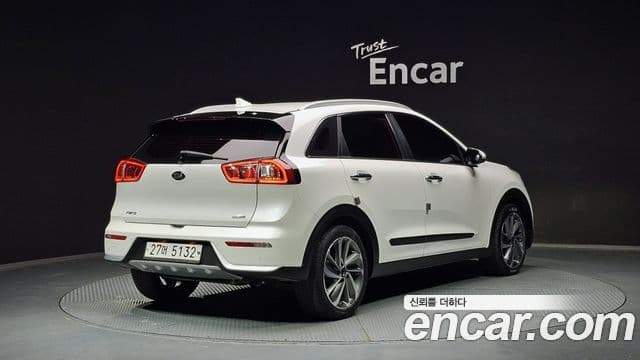 Kia Niro Prestige, 2018 2