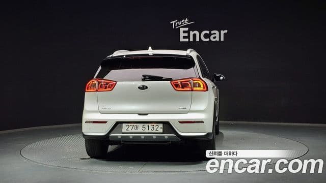 Kia Niro Prestige, 2018 4