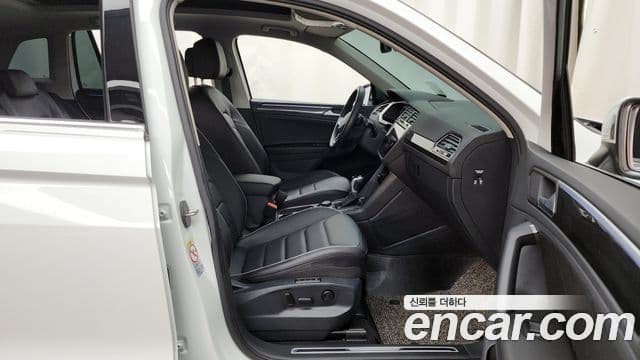 Volkswagen Tiguan 2세대 Prestige, 2023 11