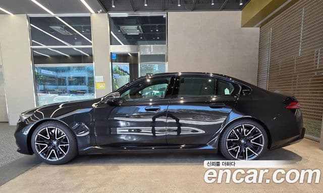 BMW M5 (G90) M5 седан, 2025 3