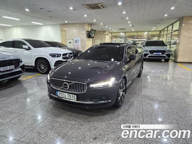 Volvo S90 B6 AWD Inscription, 2022 1