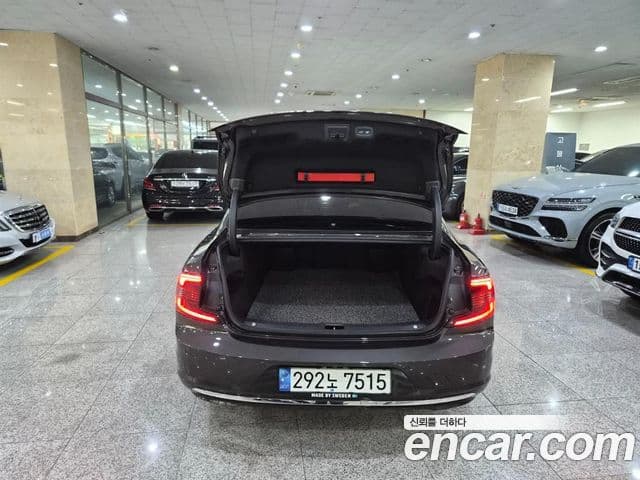 Volvo S90 B6 AWD Inscription, 2022 все фото