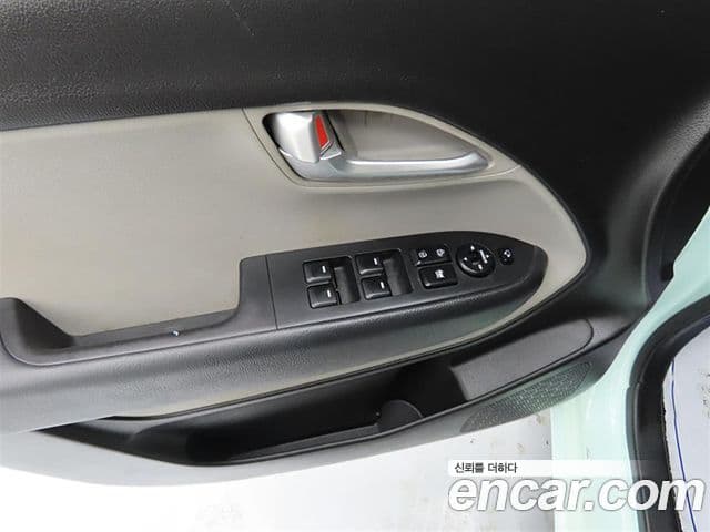 Kia Ray Deluxe, 2012 11