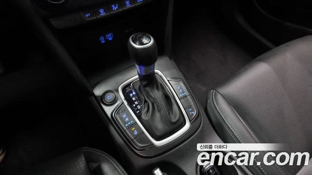 Hyundai Kona Modern Art, 2019 9