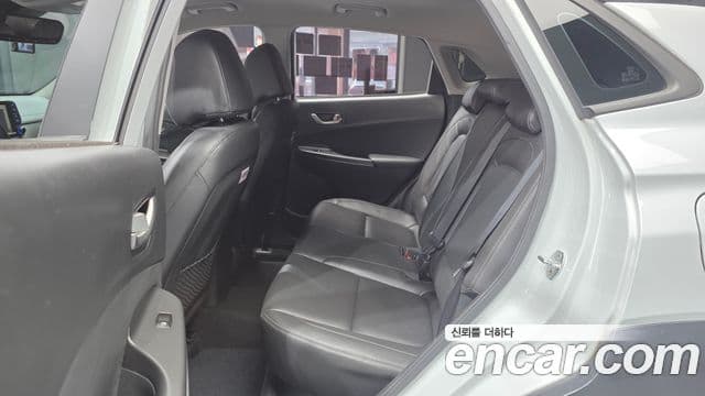 Hyundai Kona Modern Art, 2019 12