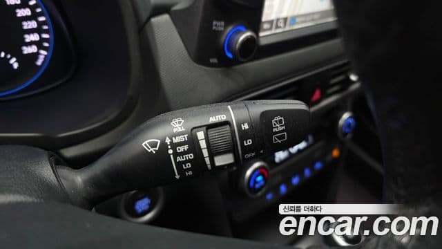 Hyundai Kona Modern Art, 2019 18