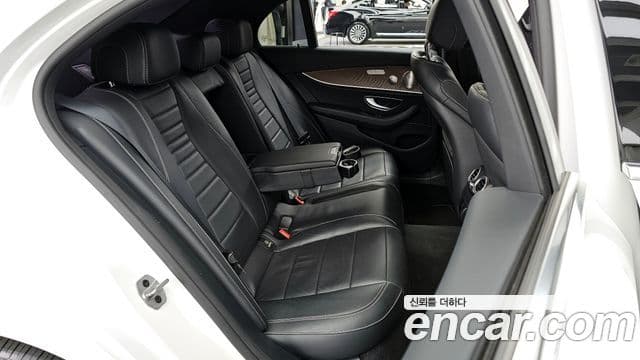 Mercedes-Benz E-класс W213 Exclusive, 2022 12