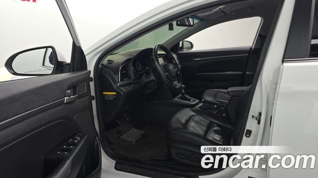 Hyundai Avante AD Premium, 2016 10