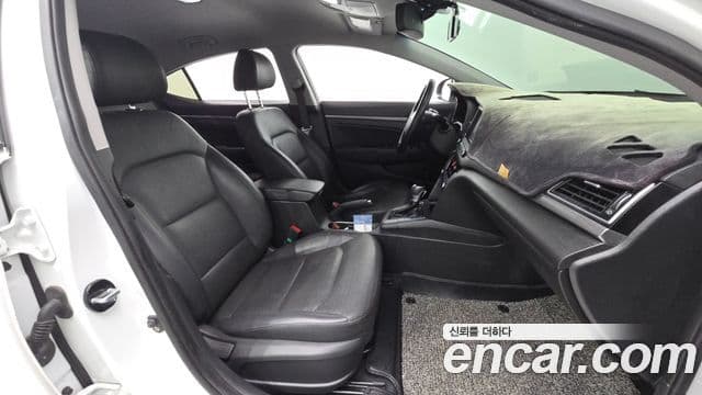 Hyundai Avante AD Premium, 2016 11