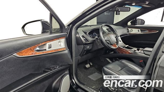 Lincoln MKX 2세대, 2018 10