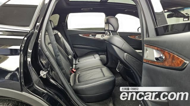 Lincoln MKX 2세대, 2018 12