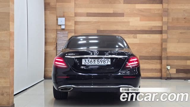 Mercedes-Benz E-класс W213 Exclusive, 2019 4