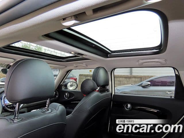 Mini Cooper 클럽맨 2세대, 2022 16