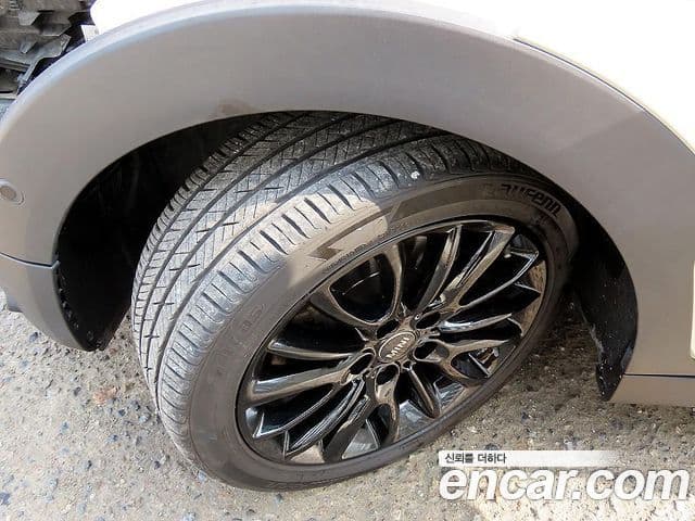 Mini Cooper 클럽맨 2세대, 2022 20