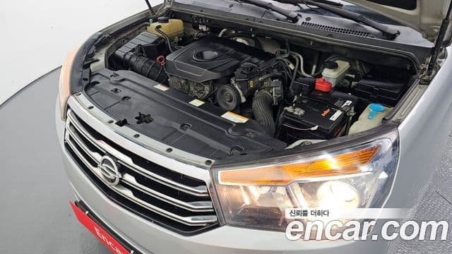 KG모빌리티(SsangYong) Korando 투리스모 4WD RT 11인승, 2014 6