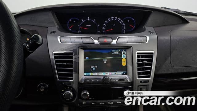 KG모빌리티(SsangYong) Korando 투리스모 4WD RT 11인승, 2014 15