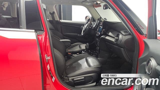 Mini Cooper 3세대, 2020 12