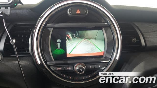 Mini Cooper 3세대, 2020 17