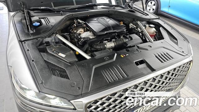 Genesis GV70, 2022 6