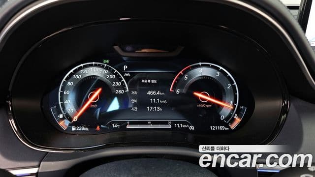 Genesis GV70, 2022 8