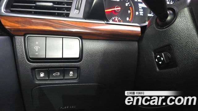 Kia All New K7 Noblesse, 2016 16