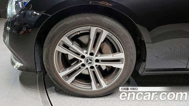 Mercedes-Benz E-класс W213 Avantgarde, 2022 все фото