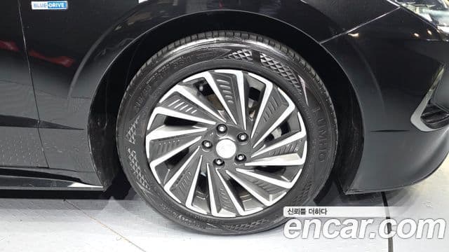 Hyundai Sonata гибрид (DN8) Family, 2020 все фото