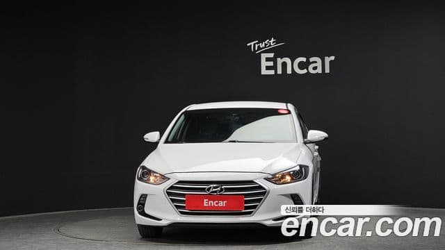 Hyundai Avante AD 1.6 e-VGT Smart, 2018 3