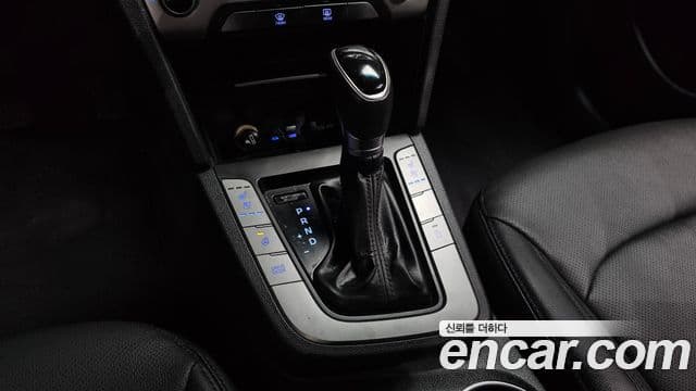 Hyundai Avante AD 1.6 e-VGT Smart, 2018 9