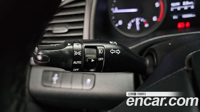 Hyundai Avante AD 1.6 e-VGT Smart, 2018 18