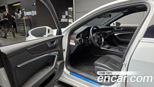 Audi A6 (C8) Premium, 2023 11