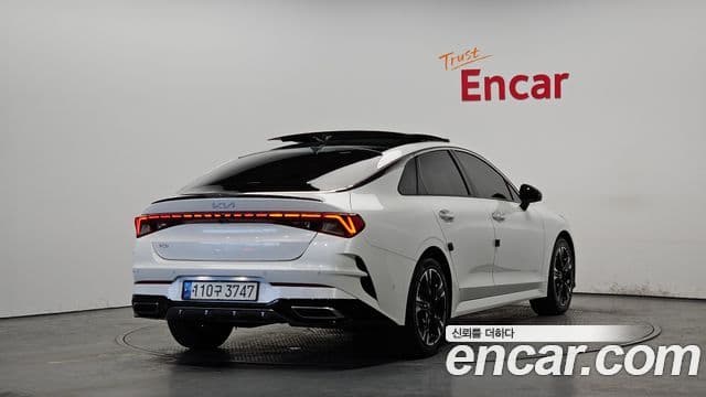 Kia K5 3세대 Signature, 2023 2