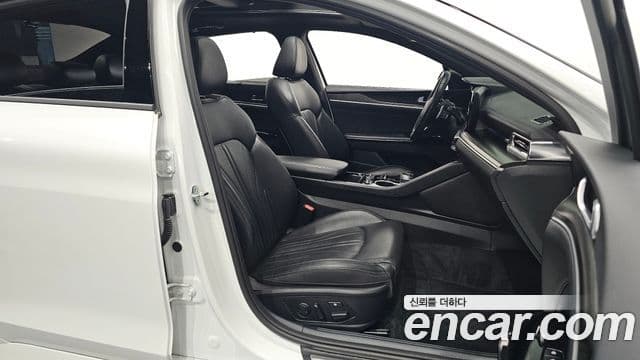 Kia K5 3세대 Signature, 2023 10