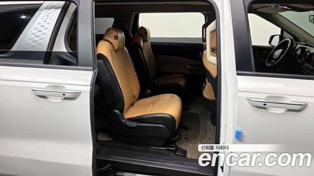 Kia Carnival 4세대 Prestige, 2023 12