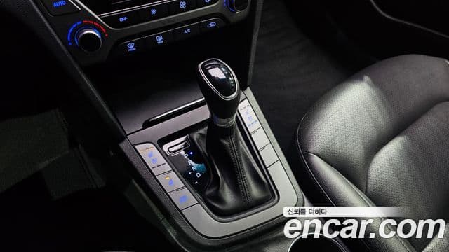 Hyundai Avante AD 1.6 GDI Smart, 2018 9