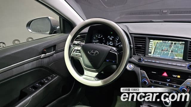 Hyundai Avante AD 1.6 GDI Smart, 2018 13