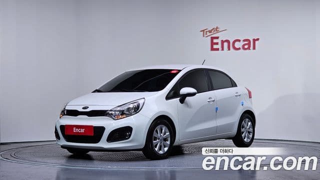 Kia All New Pride Luxury, 2014 1