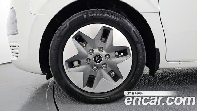 Hyundai Staria Modern, 2023 все фото