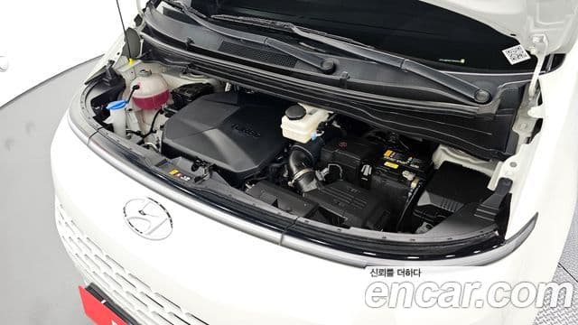 Hyundai Staria Modern, 2023 6