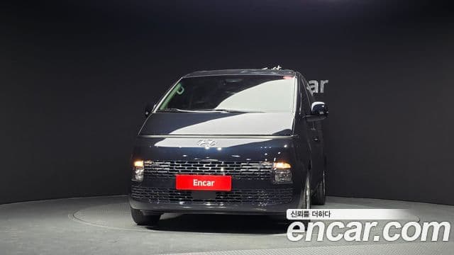 Hyundai Staria Modern, 2023 3