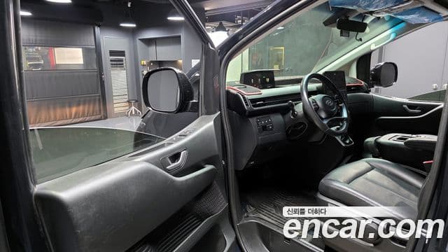 Hyundai Staria Modern, 2023 11