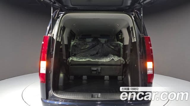 Hyundai Staria Modern, 2023 20