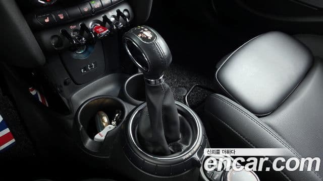 Mini Cooper D 3세대, 2017 9