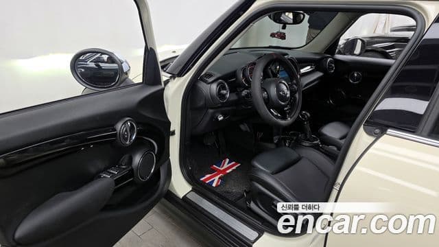 Mini Cooper D 3세대, 2017 10