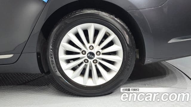 Kia All New K7 3.0 LPI Luxury (арендный автомобиль), 2016 все фото