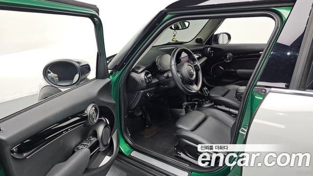 Mini Cooper 3세대, 2022 11