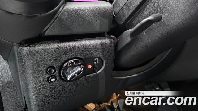 Mini Cooper 3세대, 2022 13